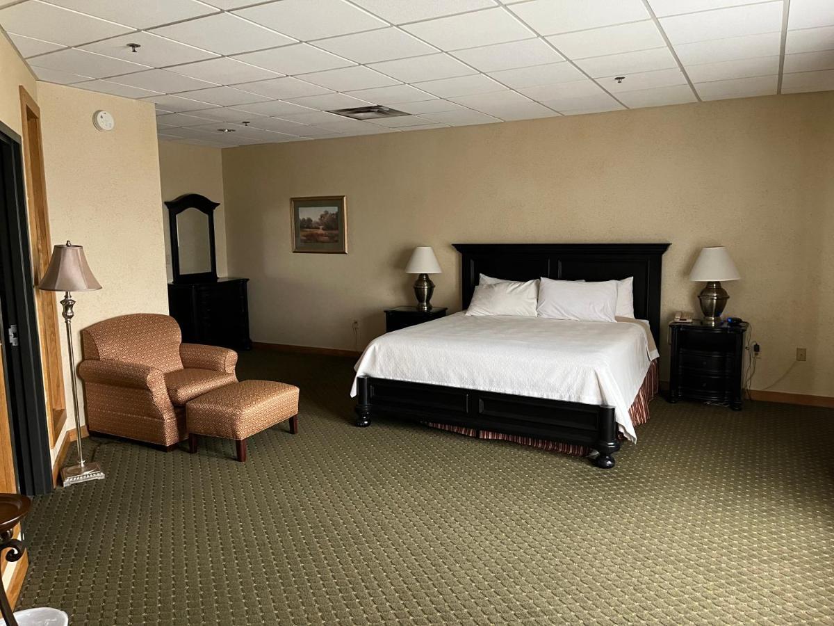 Days Inn & Suites By Wyndham Sutton Flatwoods Eksteriør bilde